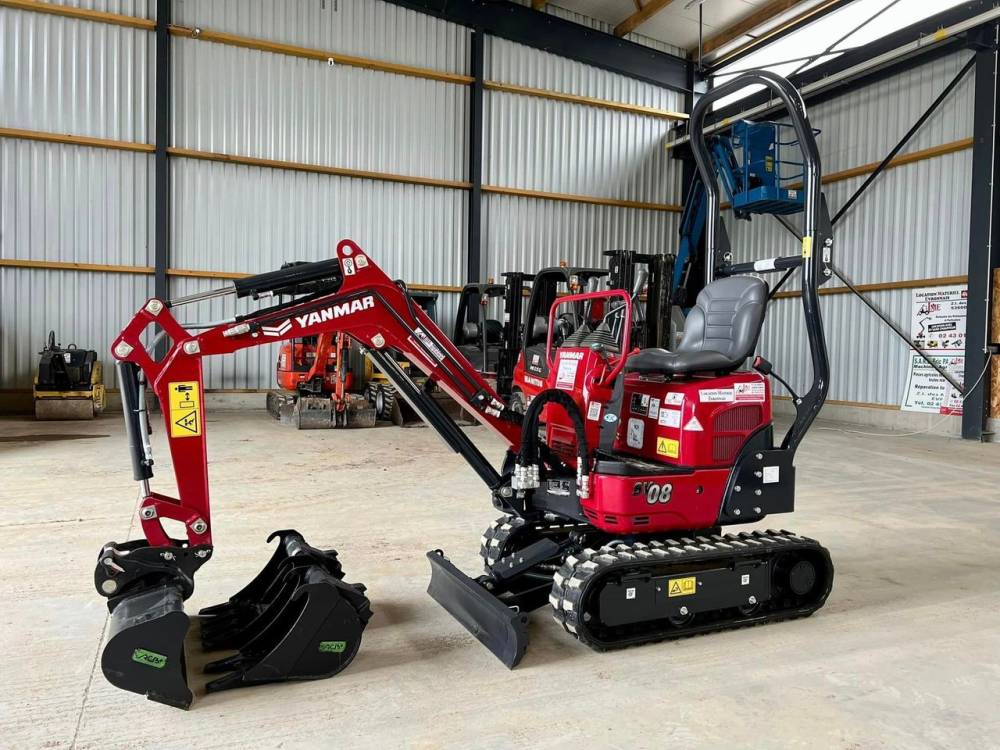 Minipelle Yanmar SV08-1C capacité 1035 kg (2)