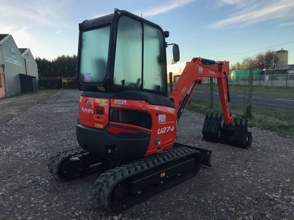 Kubota U27-4 capacité 1590kg (4)